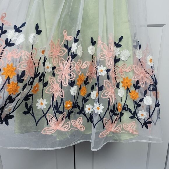 Tatyana floral dress - Picture 11 of 16